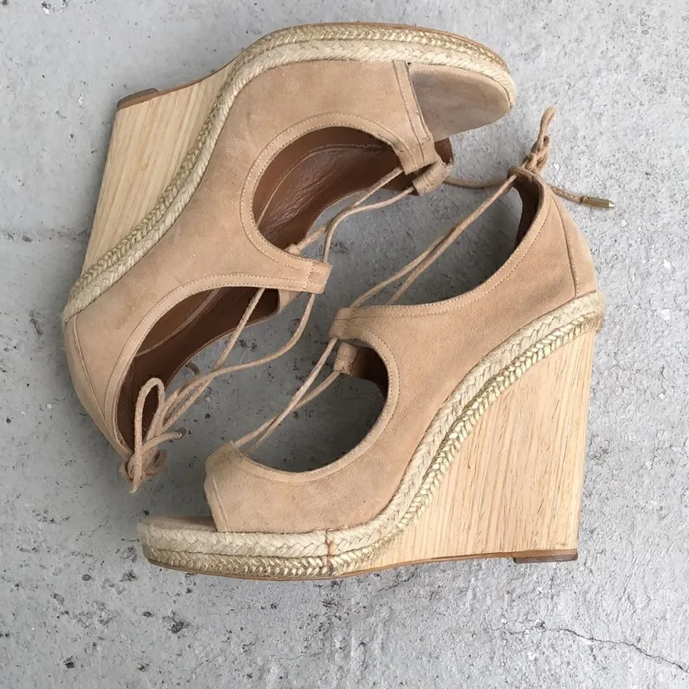 Aquazzura  platform